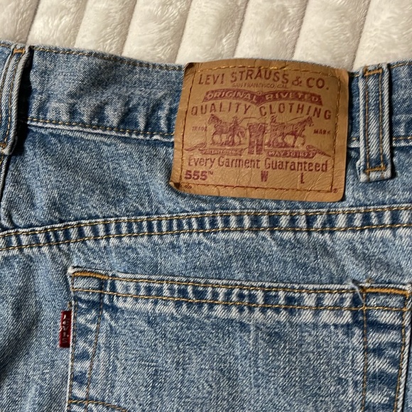 Levis 555 Guy’s Fit Vintage Short | Size 14 - Picture 2 of 12
